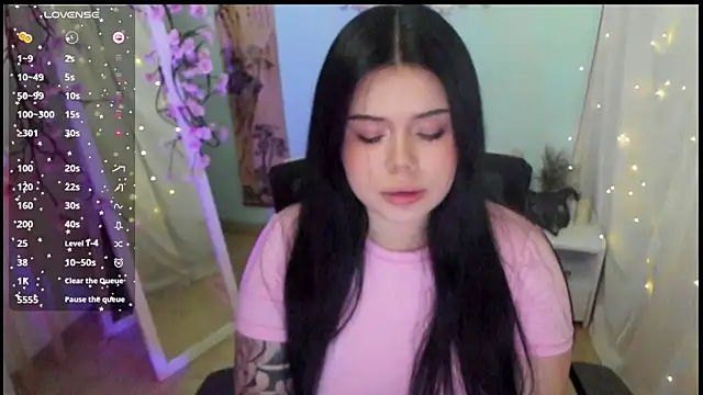 Mona Esty online show from 04.18.26