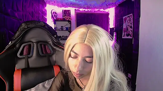 Snapshot of lunarichy22 chatting on 02.13.26 lunarichy22 online show from 02.13.26