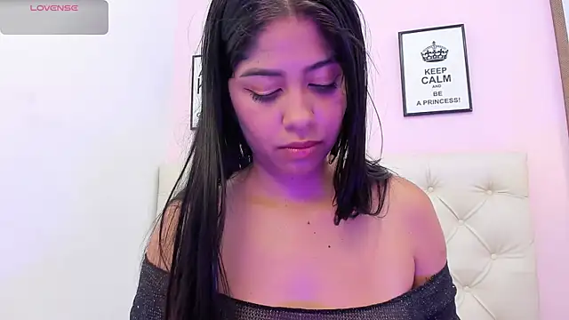 MiaStevenss online show from 10.22.25