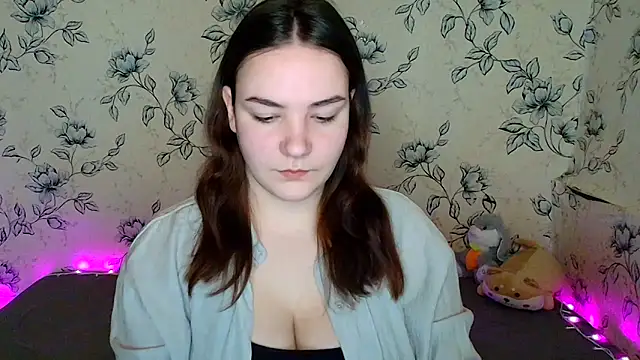 OliviaMontgommery online show from 04.14.26