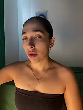 Snapshot of SabrinaEvanss_ chatting on 03.25.26 SabrinaEvanss online show from 03.25.26