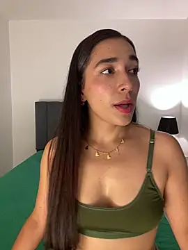 Snapshot of SabrinaEvanss_ chatting on 05.15.26 SabrinaEvanss online show from 05.15.26