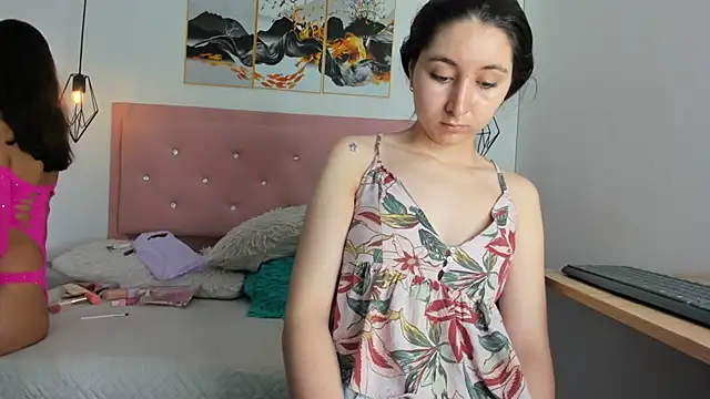 kiara and christy online show from 11.10.25