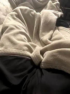 Snapshot of 4dagals chatting on 10.03.25 4dagals online show from 10.03.25