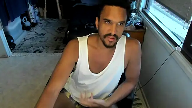 Snapshot of CassiusJohnson chatting on 10.15.25 CassiusJohnson online show from 10.15.25