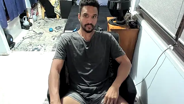 Snapshot of CassiusJohnson chatting on 10.16.25 CassiusJohnson online show from 10.16.25