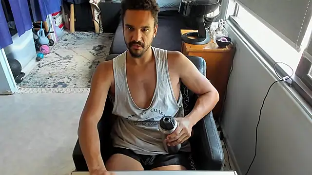 Snapshot of CassiusJohnson chatting on 10.23.25 CassiusJohnson online show from 10.23.25