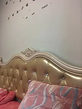 Mile-m online show from 02.08.26