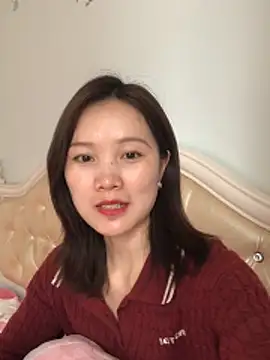 Snapshot of Mile-m chatting on 04.30.26 Mile-m online show from 04.30.26