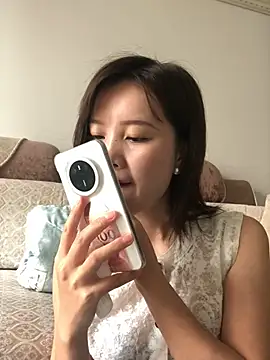 Snapshot of Mile-m chatting on 05.07.26 Mile-m online show from 05.07.26