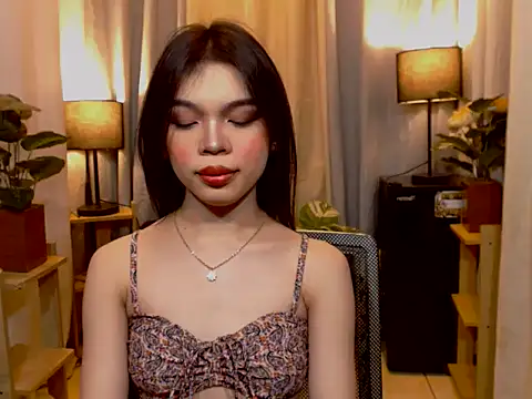 TWINKTRANSSHANEL online show from 02.17.26