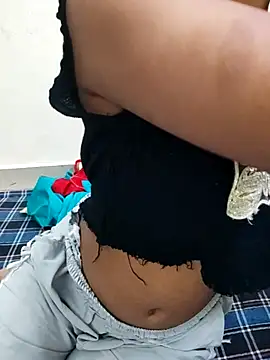 Snapshot of Saniya_Doll chatting on 07.25.26 Saniya Doll online show from 07.25.26