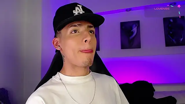 MateoMitchell online show from 02.08.26