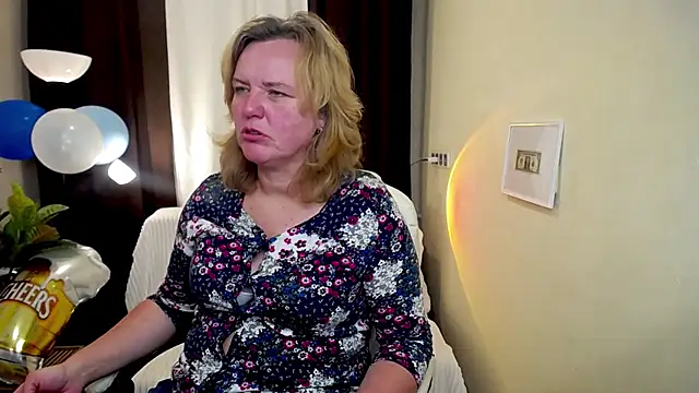 VestaWoody online show from 10.05.25