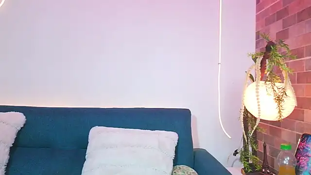 luna valen online show from 03.28.26