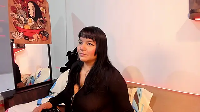 Snapshot of Louiemanson_ chatting on 10.10.25 Louiemanson online show from 10.10.25