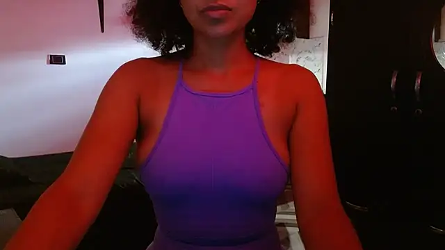 Snapshot of Seductress_Malia chatting on 07.04.26 Seductress Malia online show from 07.04.26