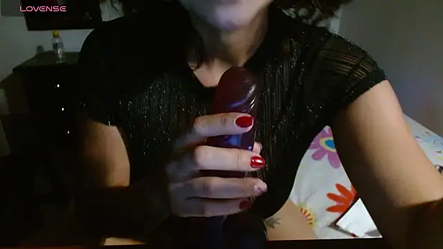 Snapshot of Seductress_Malia chatting on 07.12.26 Seductress Malia online show from 07.12.26