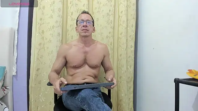  axelking  online show from 05.24.26