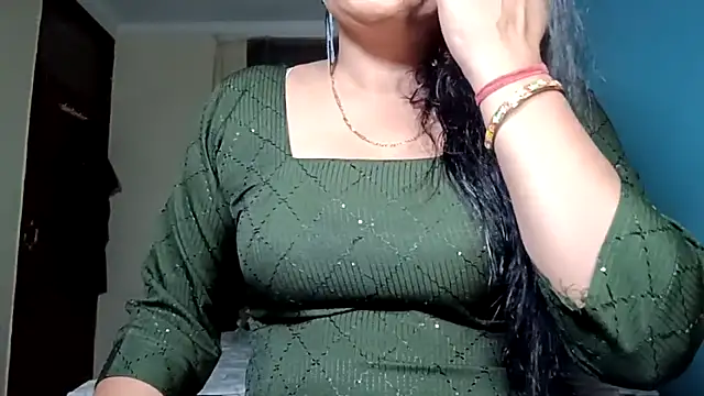horny milf couple online show from 04.22.26