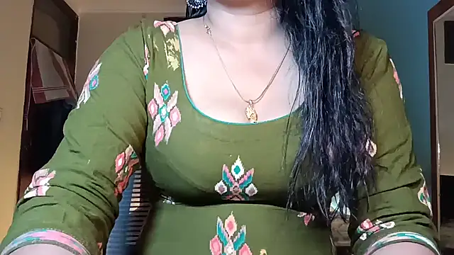 horny milf couple online show from 06.26.26