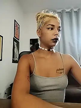 Helenoir online show from 04.19.26