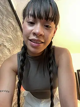 Snapshot of kimhilton_ chatting on 02.03.26 kimhilton online show from 02.03.26