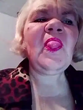 LusiyaGold5 online show from 10.28.25