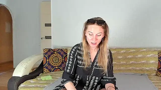 Amalia Mio online show from 06.03.26
