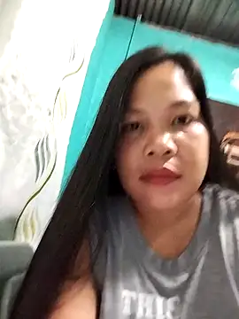 Snapshot of shyhotpinay_32 chatting on 10.31.25 shyhotpinay 32 online show from 10.31.25