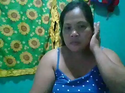 Snapshot of shyhotpinay_32 chatting on 07.17.26 shyhotpinay 32 online show from 07.17.26