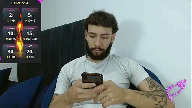 angel kyrozz online show from 12.17.25