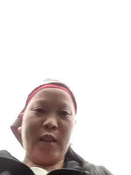 Snapshot of sumaybae chatting on 10.31.25 sumaybae online show from 10.31.25