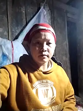 Snapshot of sumaybae chatting on 12.15.25 sumaybae online show from 12.15.25