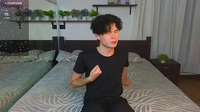 Cute Mike online show from 11.18.25