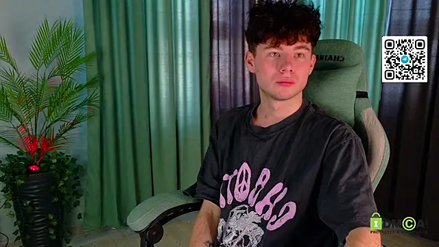 Cute Mike online show from 03.25.26