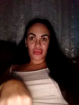 Stefaniyaxq online show from 11.05.25