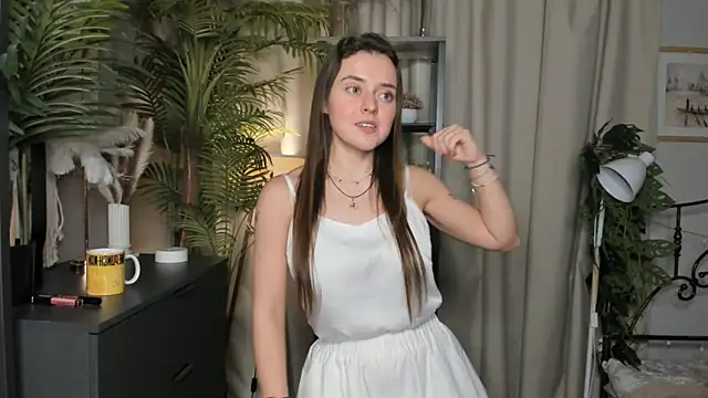 ThelmaJusto online show from 10.27.25