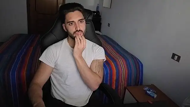 Al3xox02 online show from 04.07.26