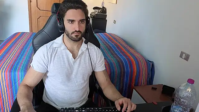 Al3xox02 online show from 04.16.26