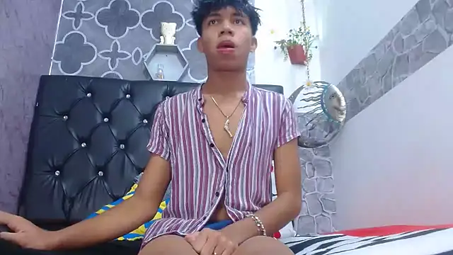 sexyboys cutex18 online show from 04.13.26