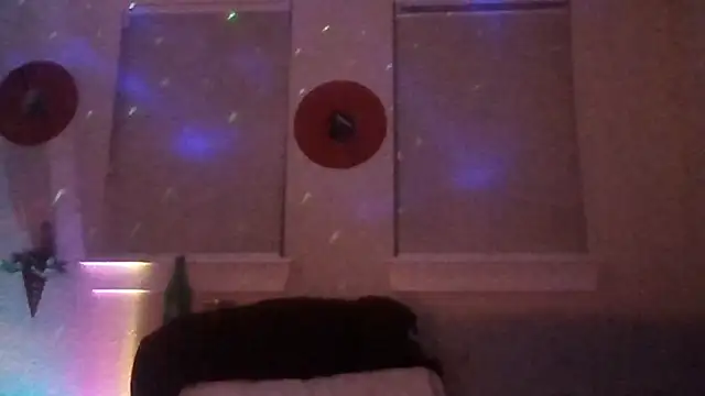 nvthvn555 online show from 11.15.25