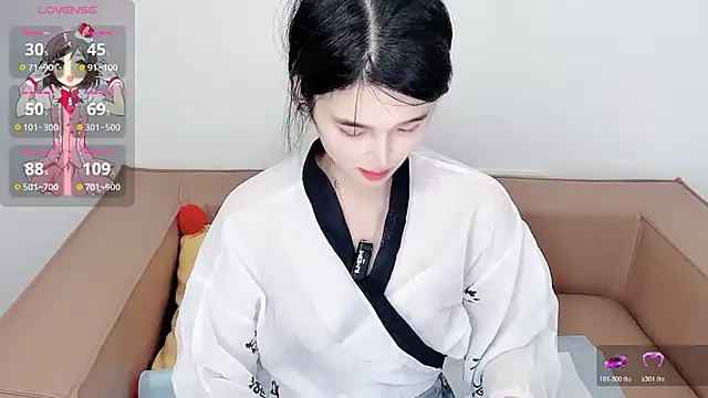 Snapshot of T-TeaR chatting on 04.06.26 T-TeaR online show from 04.06.26