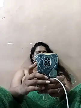 Snapshot of Mallika-collage chatting on 05.02.26 Mallika-collage online show from 05.02.26