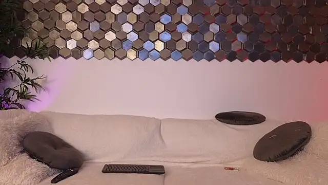 Snapshot of Ashley_luxx chatting on 02.04.26 Ashley luxx online show from 02.04.26