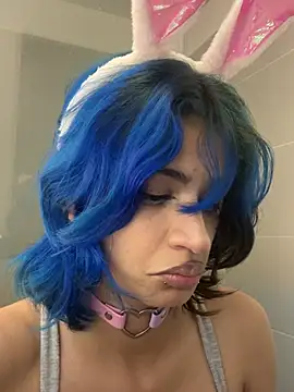 Snapshot of sukulaurens chatting on 03.13.26 sukulaurens online show from 03.13.26