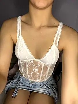 christalles online show from 11.22.25