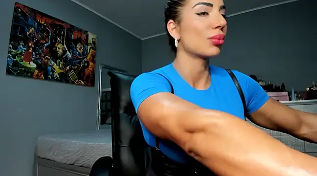 Snapshot of Alesyamuscledoll@xh chatting on 02.07.25 Alesyamuscledollxh online show from 02.07.25