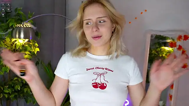 Mol l y online show from 11.03.25