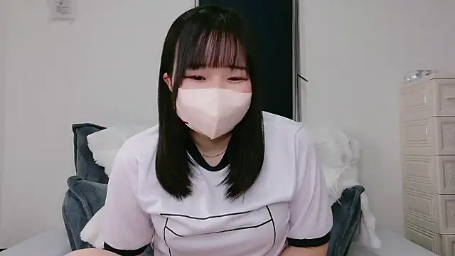 Snapshot of Nagi_25 chatting on 10.27.25 Nagi 25 online show from 10.27.25